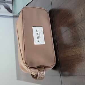 BURBERRY HERO TRAVEL POUCH